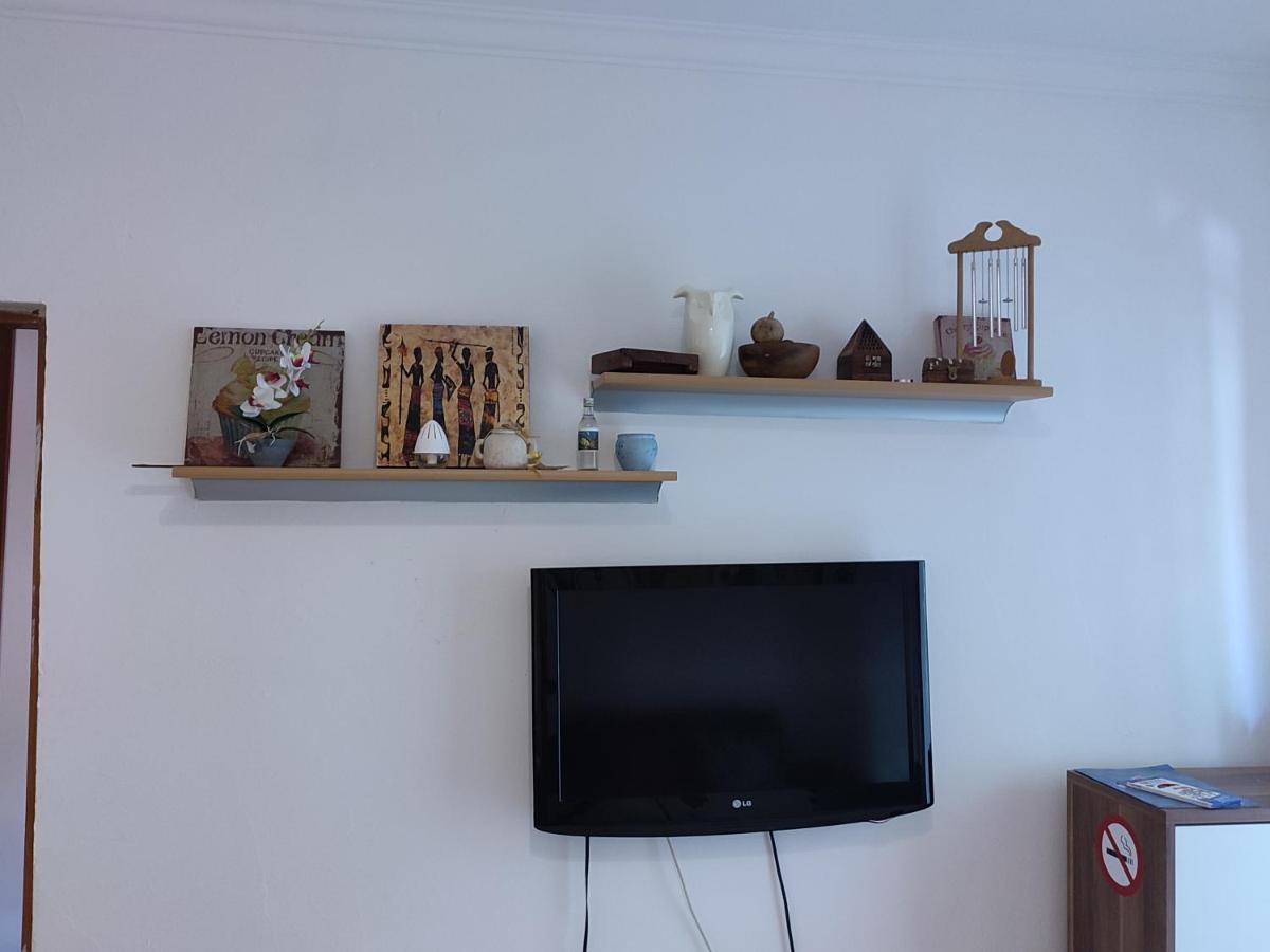 Apartment מוסטר מראה חיצוני תמונה