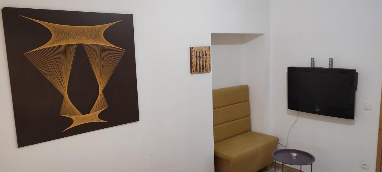 Apartment מוסטר מראה חיצוני תמונה